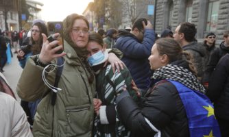 Грузия: Властите използват нови драконовски закони, за да се справят с несъгласието