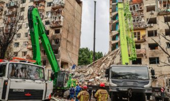 Украйна: Непоколебимата ангажираност на света със справедливостта е от първостепенно значение четири години след инвазията на Русия