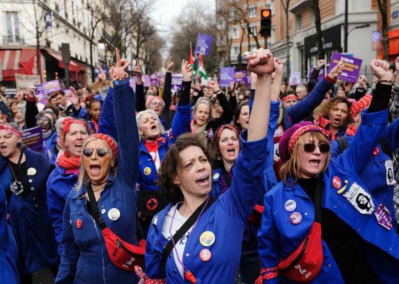 women protesting in France